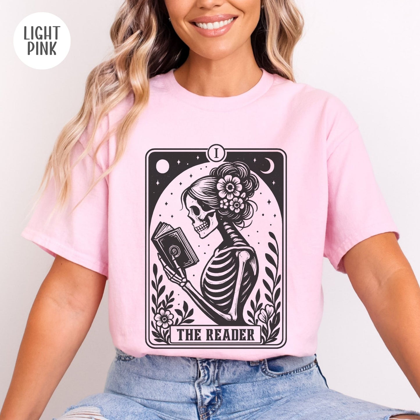 The Reader Tarot Card T-Shirt