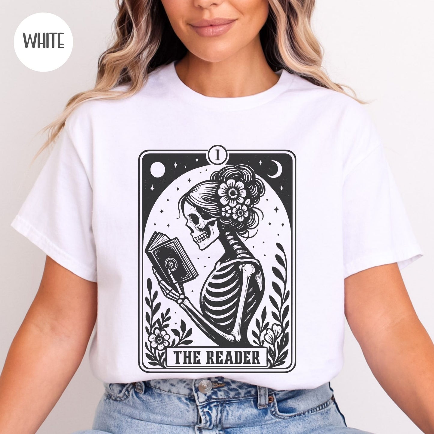 The Reader Tarot Card T-Shirt