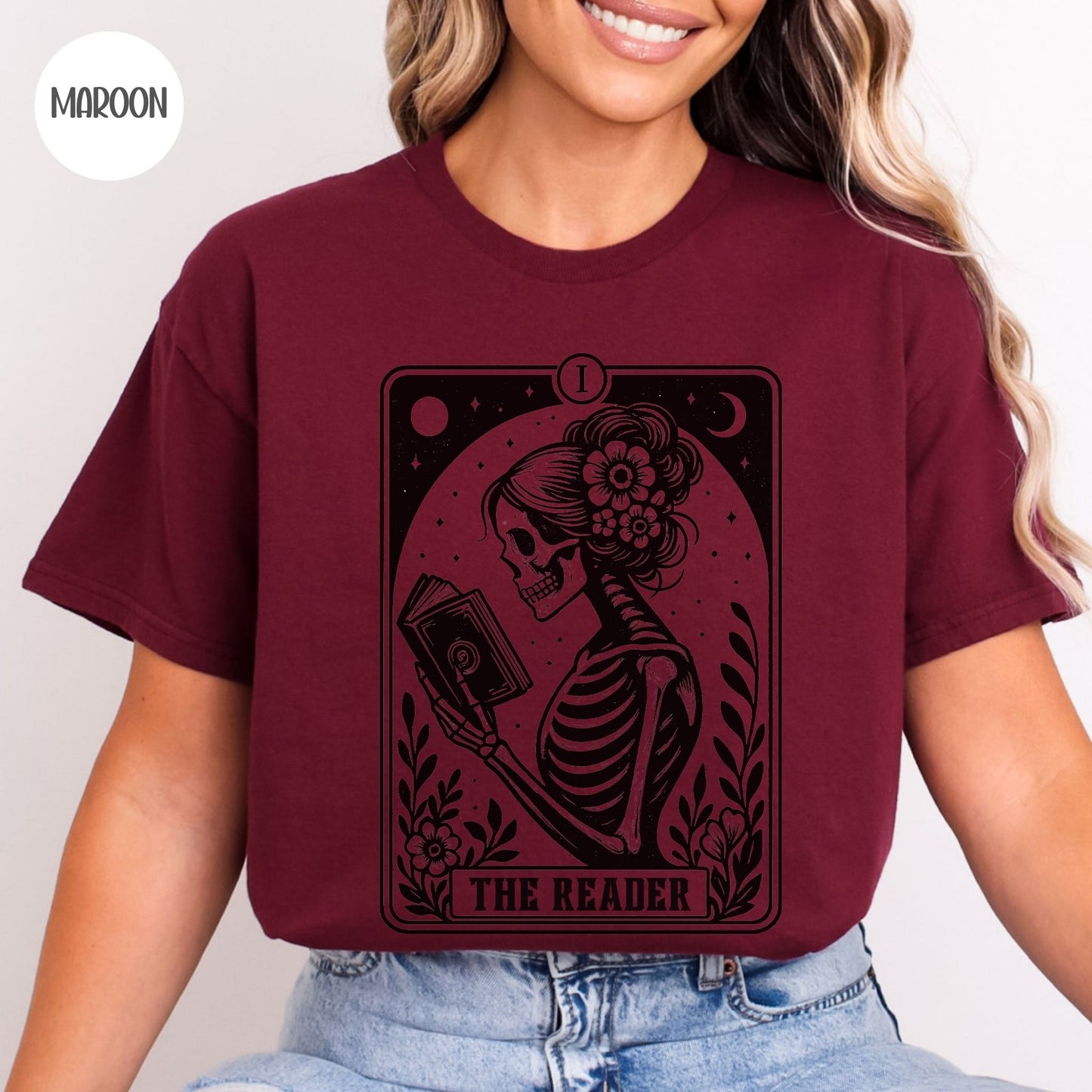 The Reader Tarot Card T-Shirt