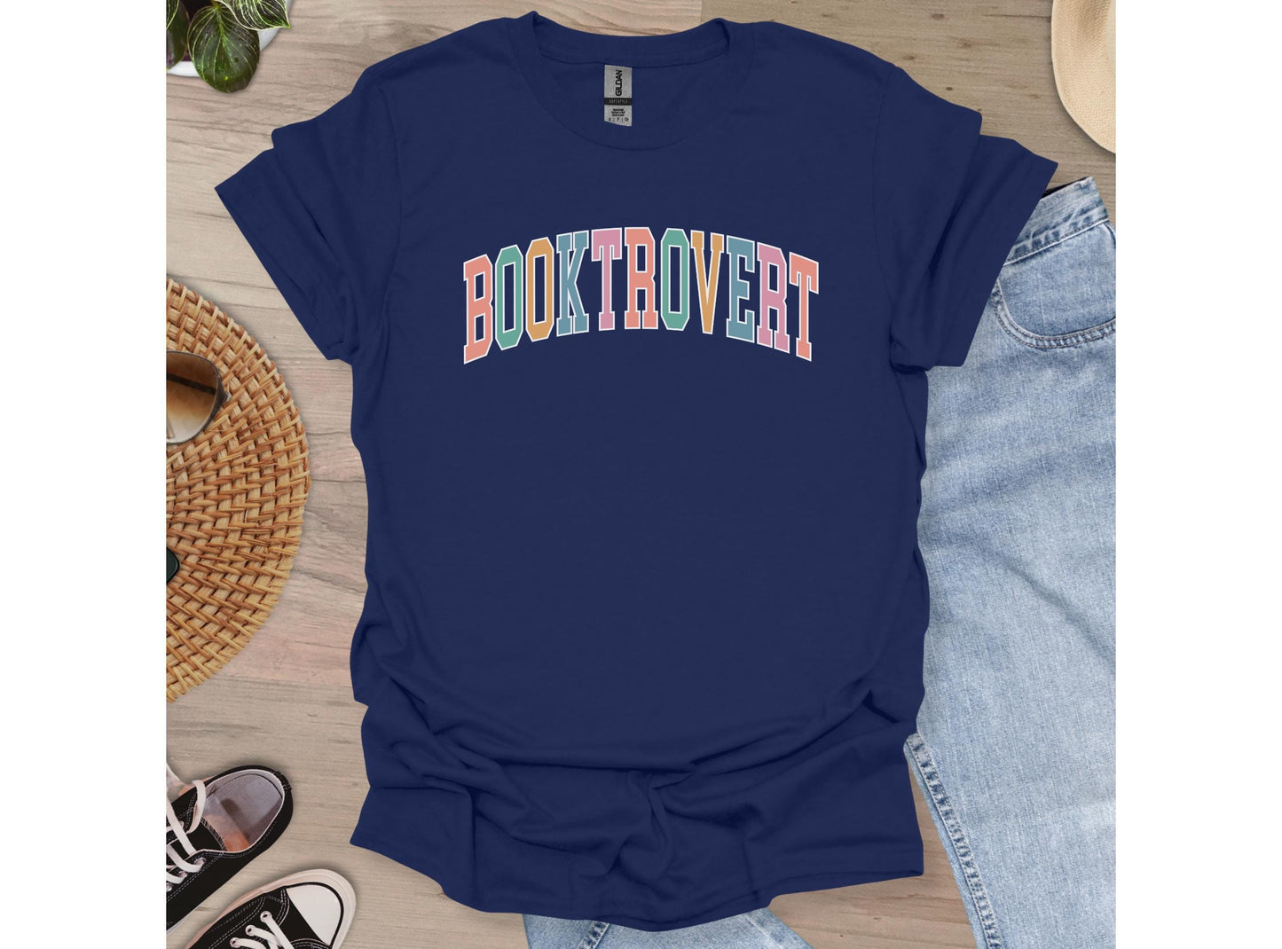 Booktrovert T-shirt