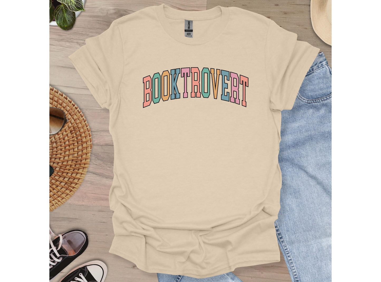 Booktrovert T-shirt